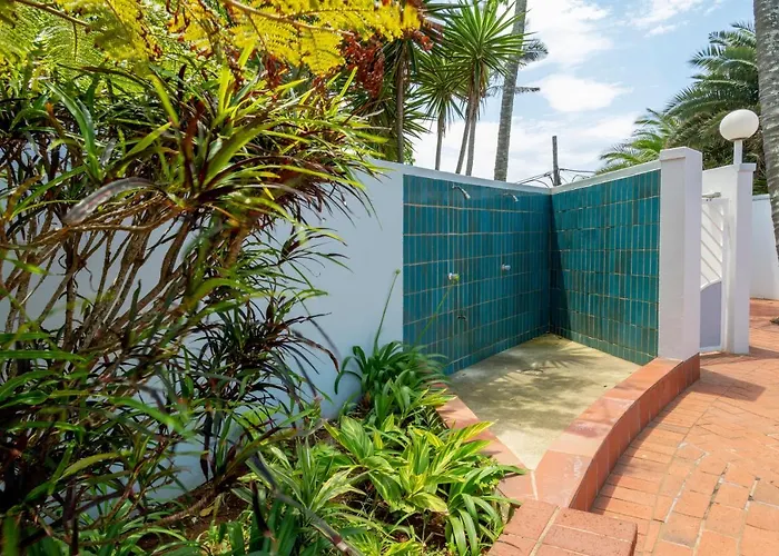 Ocean Blue At Chakas Cove, Beachfront Apartment